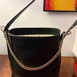 Matt and Nat Vegan Leather Elegant Black Bag with Gold Chain